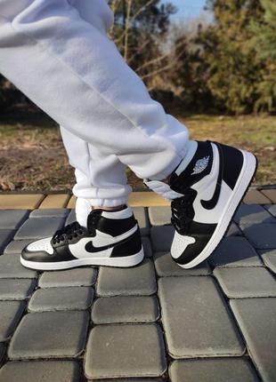 Кроссовки nike air jordan 1 retro high black white6 фото