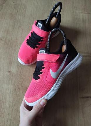 Крутые фирменные детские кроссовки nike р29,5