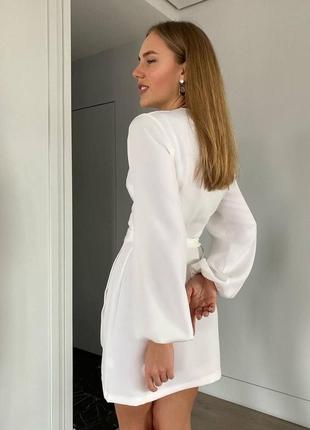 Стильне класичне класне красиве гарненьке зручне модне трендове вечірннє просте плаття сукня молочна5 фото