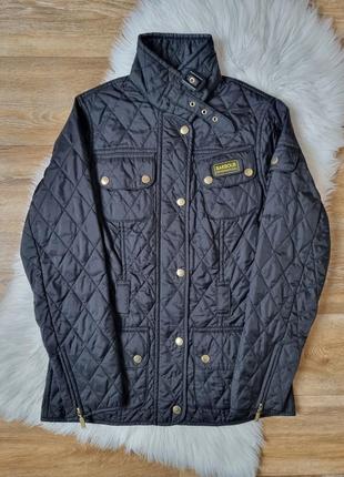 Стьобана куртка barbour (s)