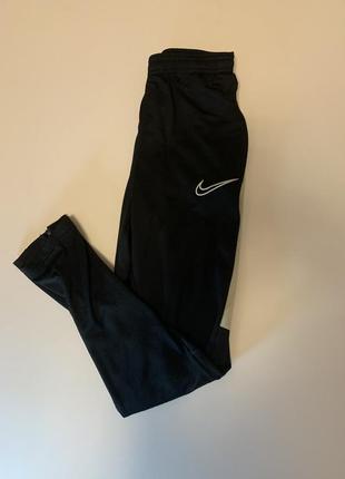 Брюки nike dri fit спортивные