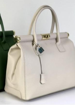 Сумка шкіряна молочна світла сумка жіноча італійська сумка бежева