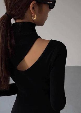Женское трикотажное черное платье в рубчик, зимние теплое прямо платье миди4 фото