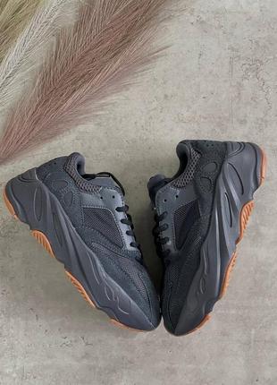 Кросівки adidas yeezy boost 700 utility black2 фото