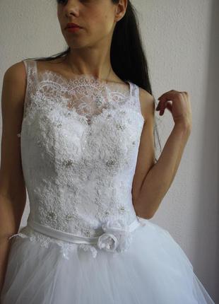 Свадебное платье с пышною юбкой новое!!!4 фото
