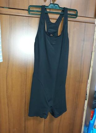 Cпортивную одежду спортивный комбинезон купальник фирма speedo