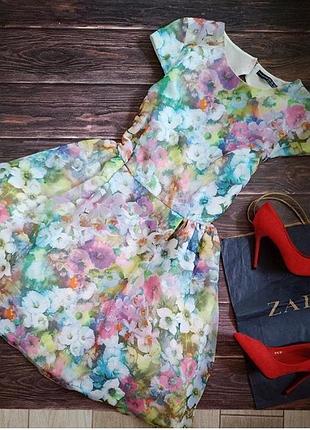 Ошатне пишна сукня в квіти з фатиновой спідницею відкритою спиною atmosphere