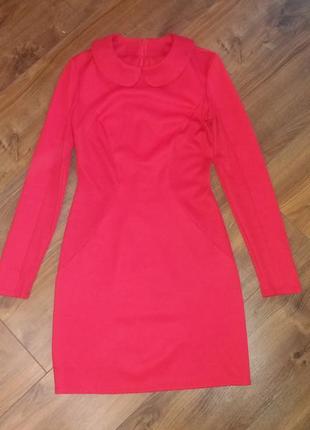Трикотажное платье-ярко красного цвета (турция размер  м)