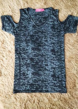 Футболка открытые плечи