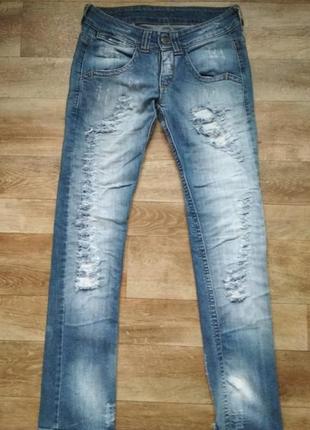 Крутые джинсы рванки zacstyle р.36, замеры на фото