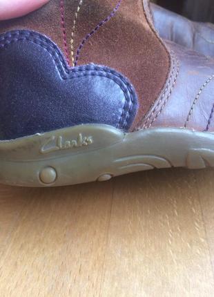 Фирменные демисезонные кожанные ботинки clarks 25-26 р. 15.5 см.6 фото