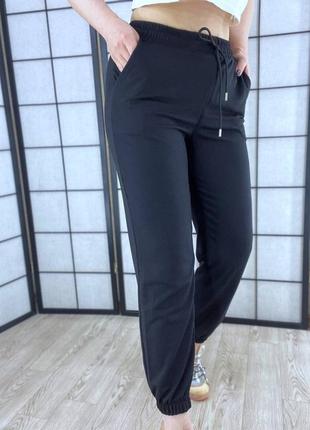 Женские спортивные штаны джогеры черные белые серые коричневые бежевые1 фото