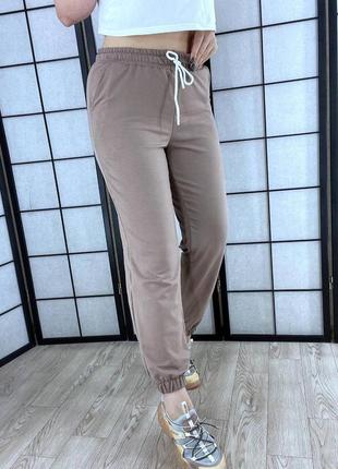 Женские спортивные штаны джоггеры черные белые серые коричневые бежевые2 фото