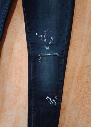 Next,джинсы для мальчика,с эффектом брызг краски3 фото