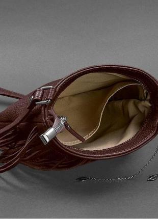 Сумка кожаная женская кросс-боди с бахромой бордовая4 фото
