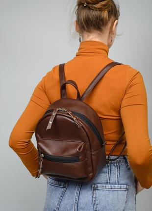 Рюкзак коричневый женский кожаный маленький компактный городской2 фото