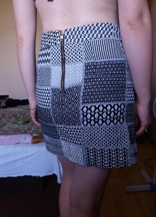 Твидовая короткая юбка с орнаментом на замочке хлопок 10 р5 фото