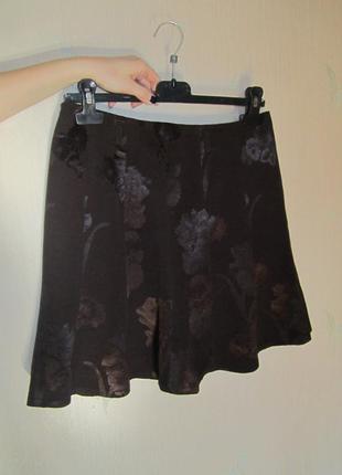 Спідниця коричневого кольору на підкладці. модель "дзвіночок"