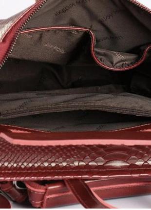 Женский кожаный рюкзак с принцем змеи7 фото