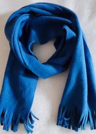 Красивий теплий синій шарф