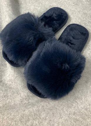 Домашние шлепанцы с мехом