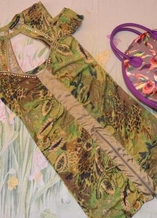 Шикарне італійське сукню. розмір м