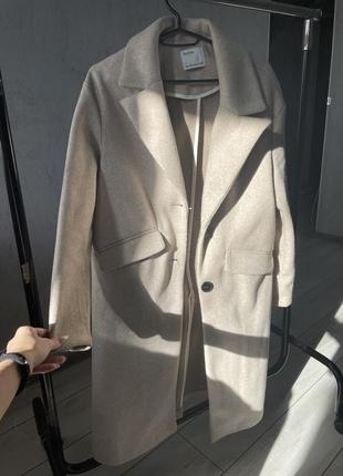 Пальто bershka