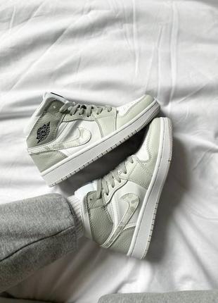 Кроссовки nike air jordan 1 mid se "grey camo"