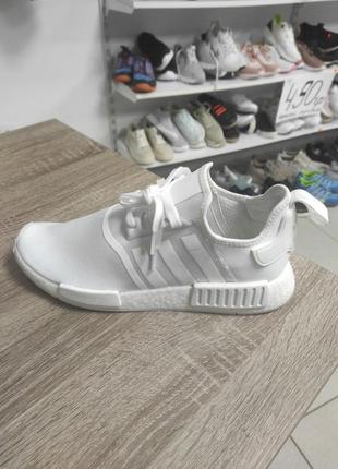 Оригінальні кросівки adidas nmd r1 нові