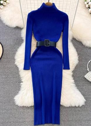 Стильное классическое классное красивое милое удобное модное трендовое вечернее простое платье синяя
