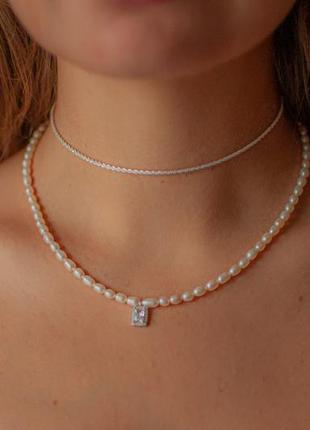 Жемчужное натуральное ожерелье с фианитом и чокер из серебра 925 пробы, две короткие серебряные цепочки5 фото