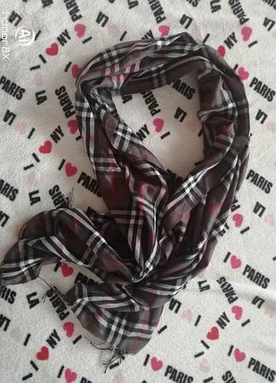 Шарф в клетку в стиле burberry