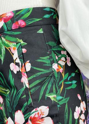 Чорні котонові брюки в квітковий принт 1+1=36 фото