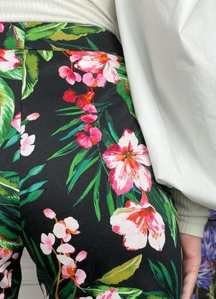 Чорні котонові брюки в квітковий принт 1+1=37 фото