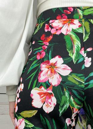 Чорні котонові брюки в квітковий принт 1+1=38 фото