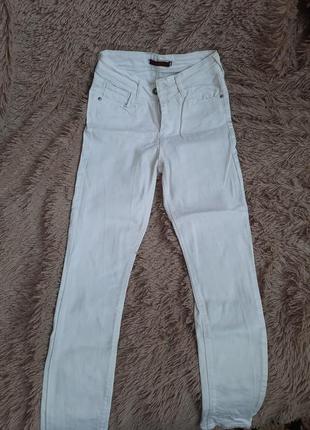 Белые джинсы скинни3 фото
