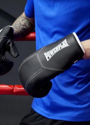 Боксерские перчатки  тренировочные powerplay черно-белые карбон 14 унций2 фото