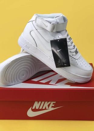 Кроссовки в стиле nike air force 1 hight white
