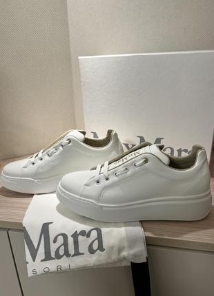 Шкіряні кросівки max mara3 фото