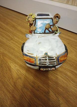 Машина из глины