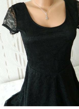 Красивое кружевное платье h&amp;m черного цвета короткое платье с круглым вырезом р. м8 фото