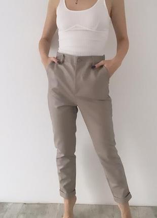 Шкіряні штанці