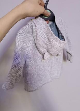 Кофта в'язана на гудзики