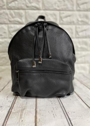 Шкіряний рюкзак середнього розміру чорний італія нова колекція3 фото