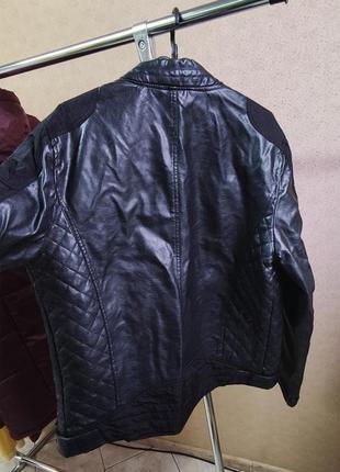 Чодовіча байкерська куртка із штучної шкіри чорна шкірянка3 фото