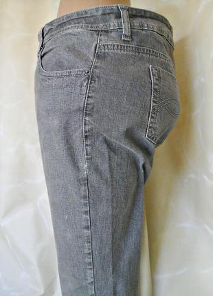 Узкие серые джинсы на средний рост, стрейчевые, 98% хлопка3 фото