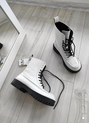 Ботинки белые кожаные zara, зара