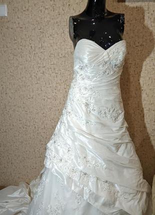 Шикарное свадебное платье1 фото
