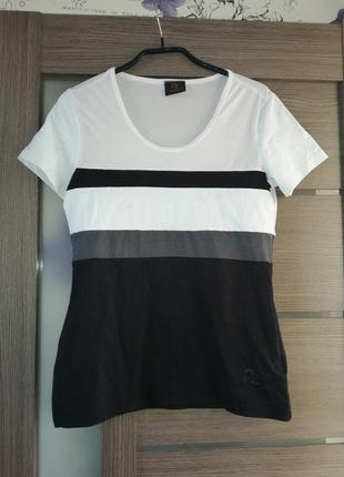 Фірмова футболка powerzone