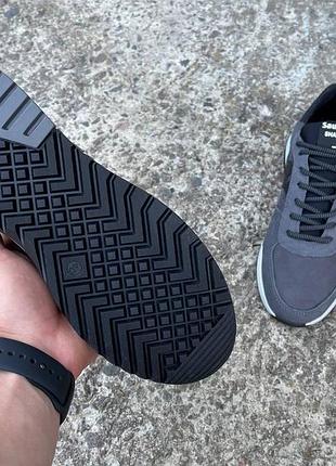 Чоловічі шкіряні кросівки shift saucony кожаные кроссовки серые
